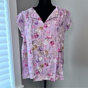 NWT! Buffalo flutter sleeve blouse size medium